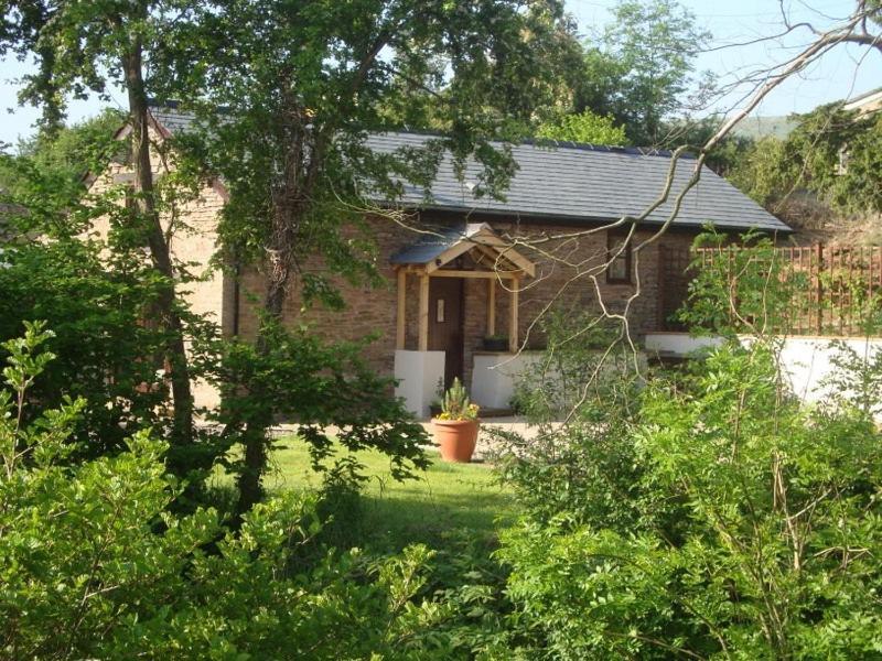 River Cottage@Cwm Mill - Riverside Family Holidays In The Black Mountains 赫里福德 外观 照片
