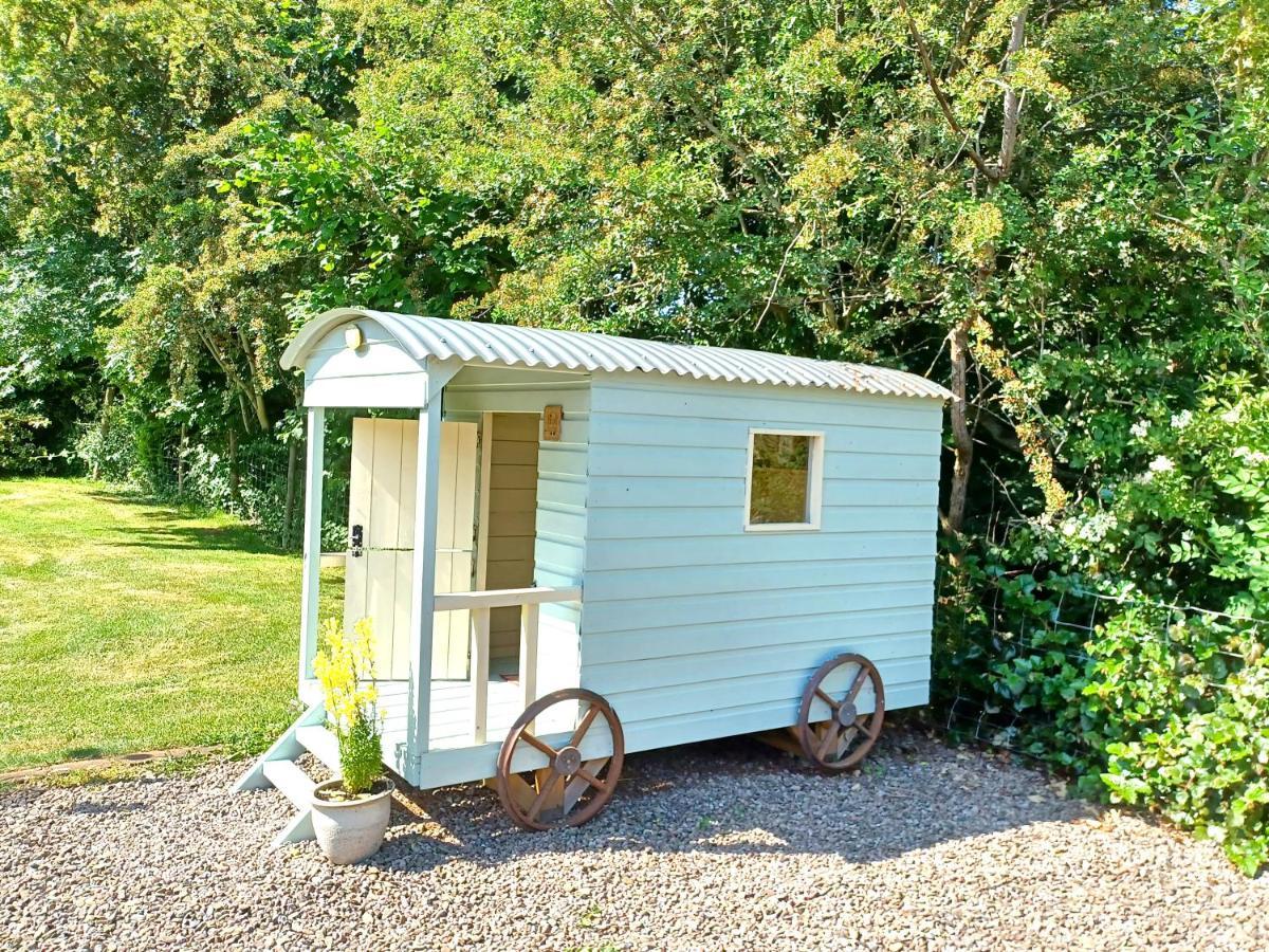 River Cottage@Cwm Mill - Riverside Family Holidays In The Black Mountains 赫里福德 外观 照片